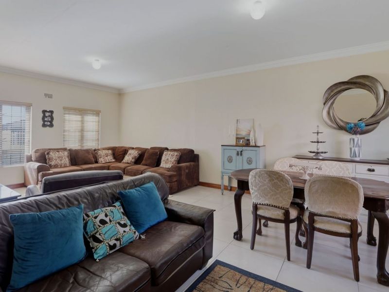 House For Sale in Wetton - Photo 9