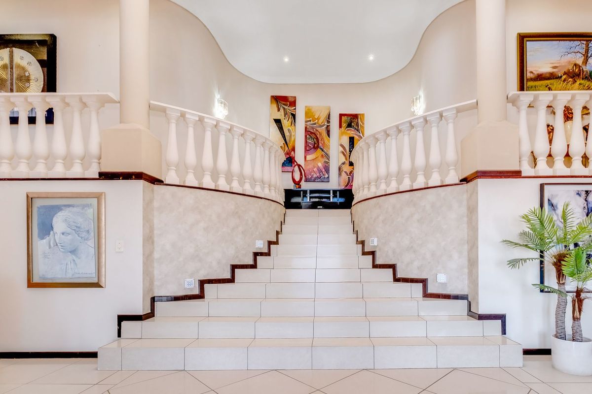 House For Sale in Noordheuwel - Photo 4