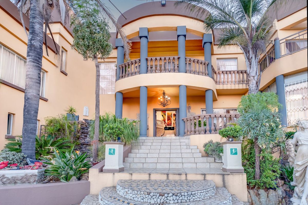 House For Sale in Noordheuwel - Photo 2