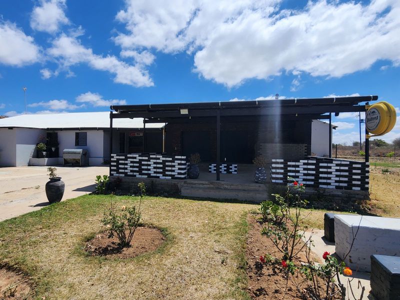 Farm For Sale in Roodepoort AH - Photo 4