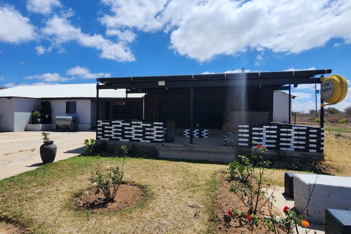 Farm For Sale in Roodepoort AH - Photo 4