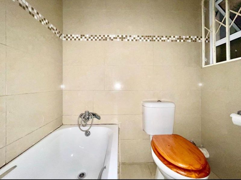 Apartment For Sale in Ferndale - Photo 7