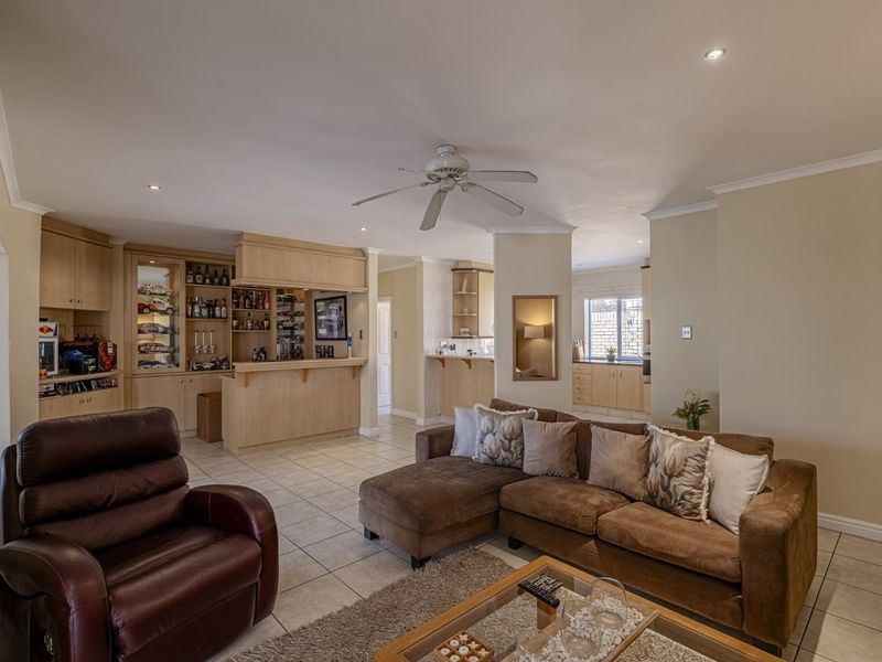 House For Sale in Walmer Heights - Photo 9