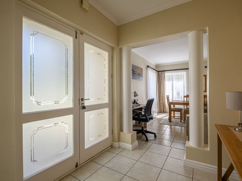 House For Sale in Walmer Heights - Photo 8