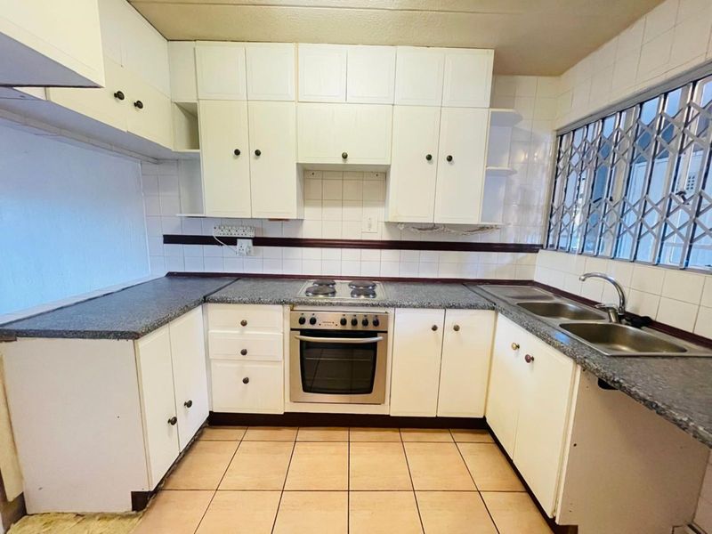 Apartment For Sale in Northwold - Photo 4