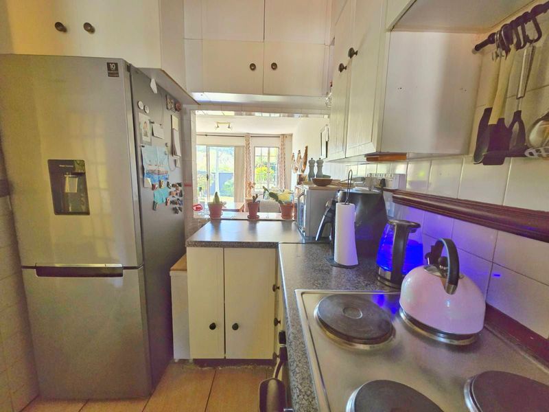 Apartment For Sale in Northwold - Photo 3