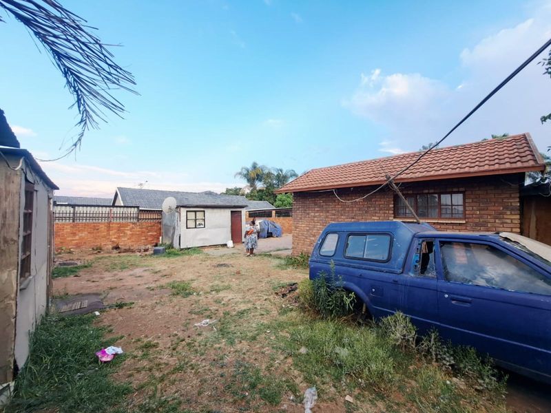 House For Sale in East Lynne - Photo 7