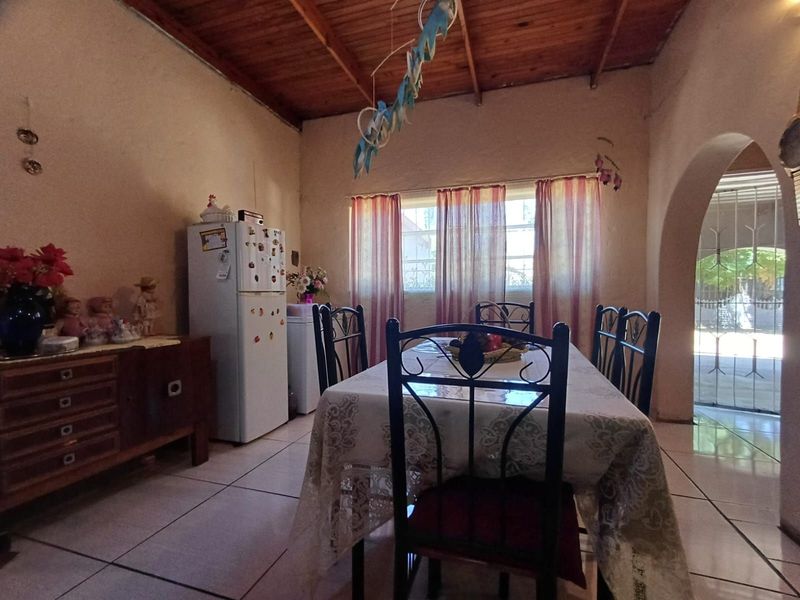 Apartment For Sale in Declercqville - Photo 4