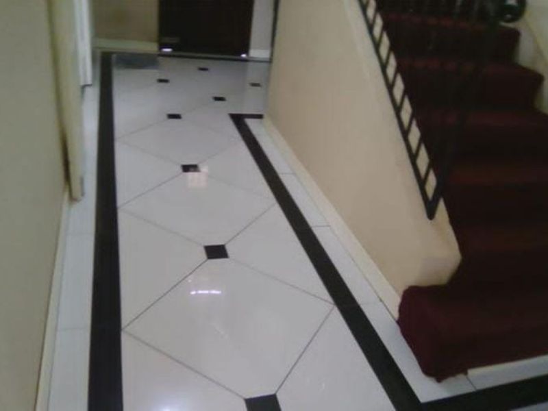 House For Sale in Bezuidenhout Valley - Photo 7