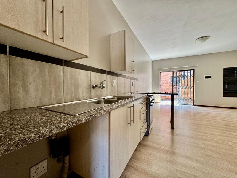 Apartment To Rent in Trichardt - Photo 5