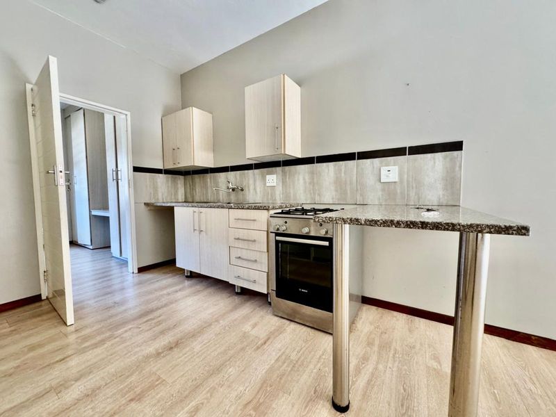 Apartment To Rent in Trichardt - Photo 4