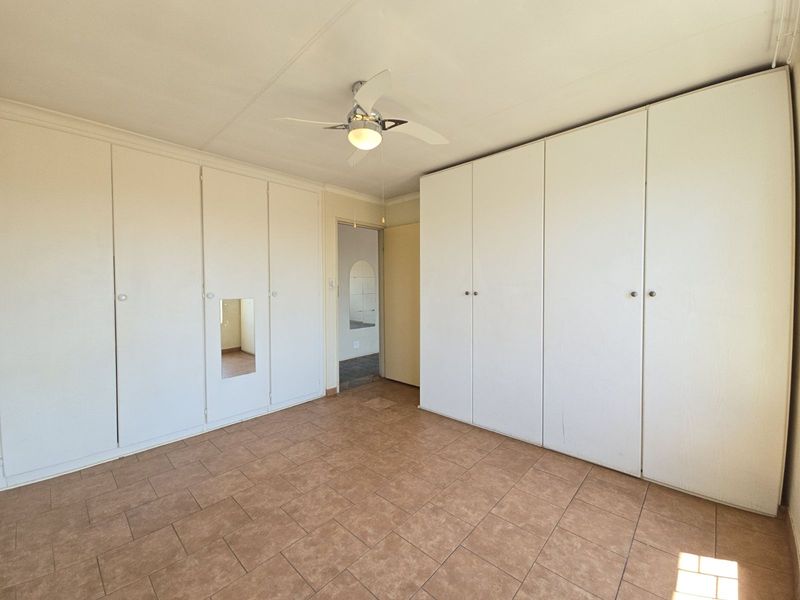 Apartment For Sale in Moreleta Park - Photo 5