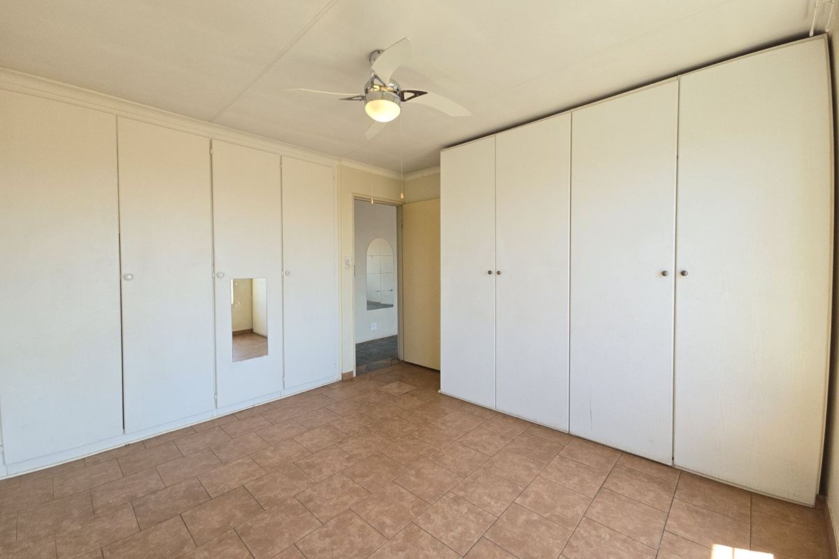 Apartment For Sale in Moreleta Park - Photo 5