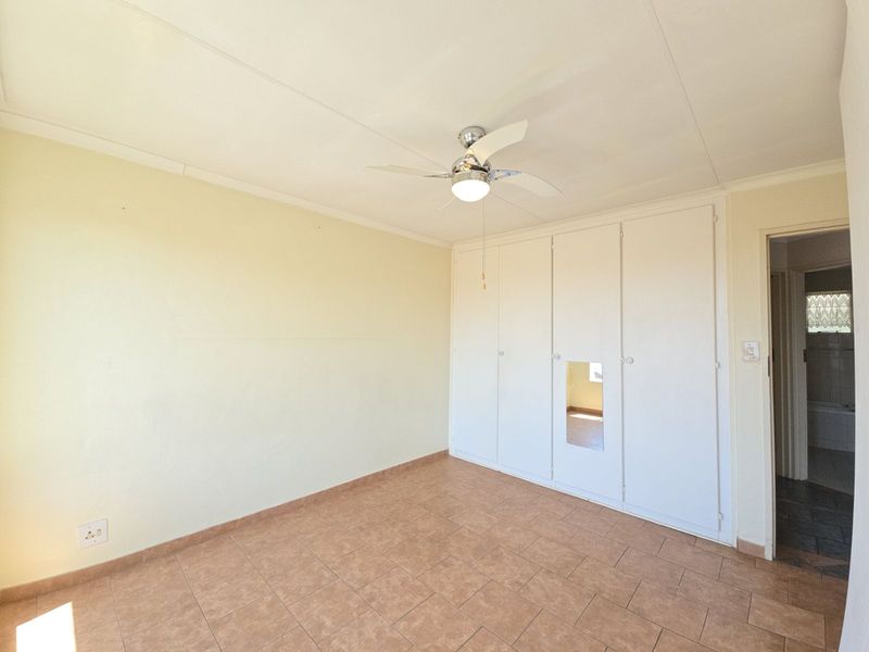 Apartment For Sale in Moreleta Park - Photo 6