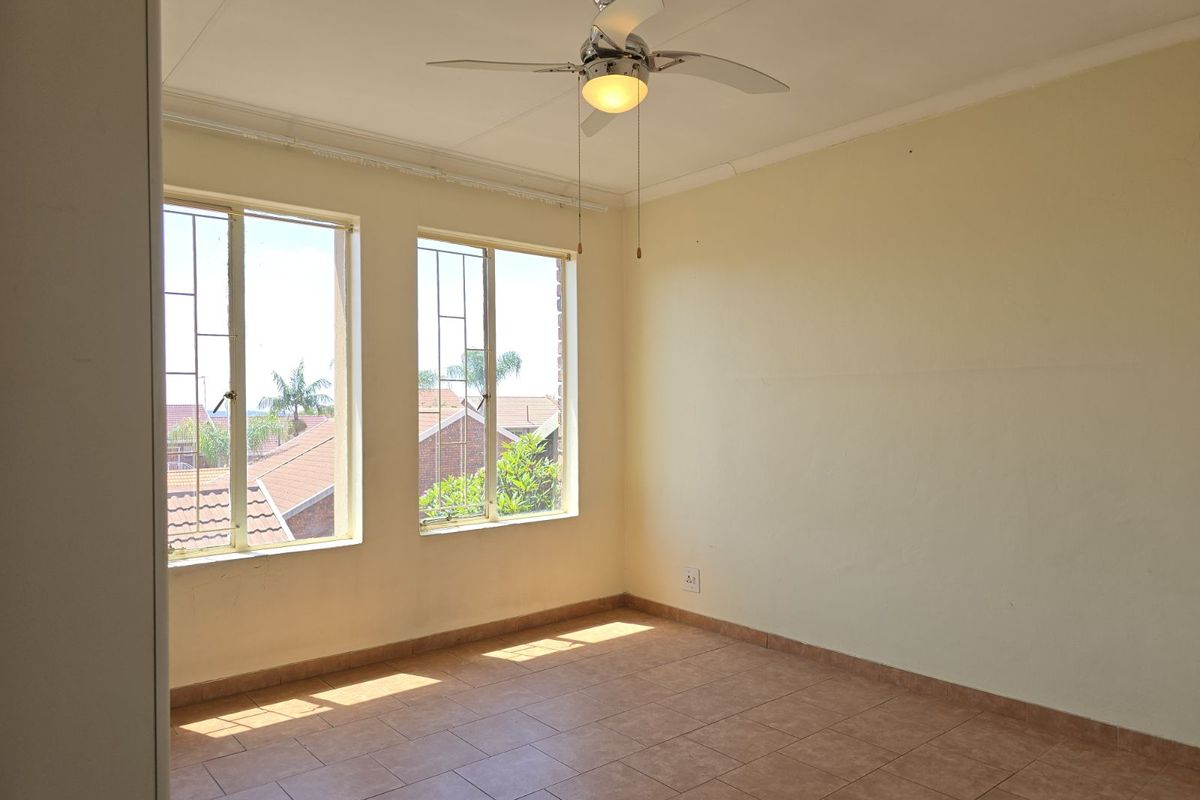 Apartment For Sale in Moreleta Park - Photo 4