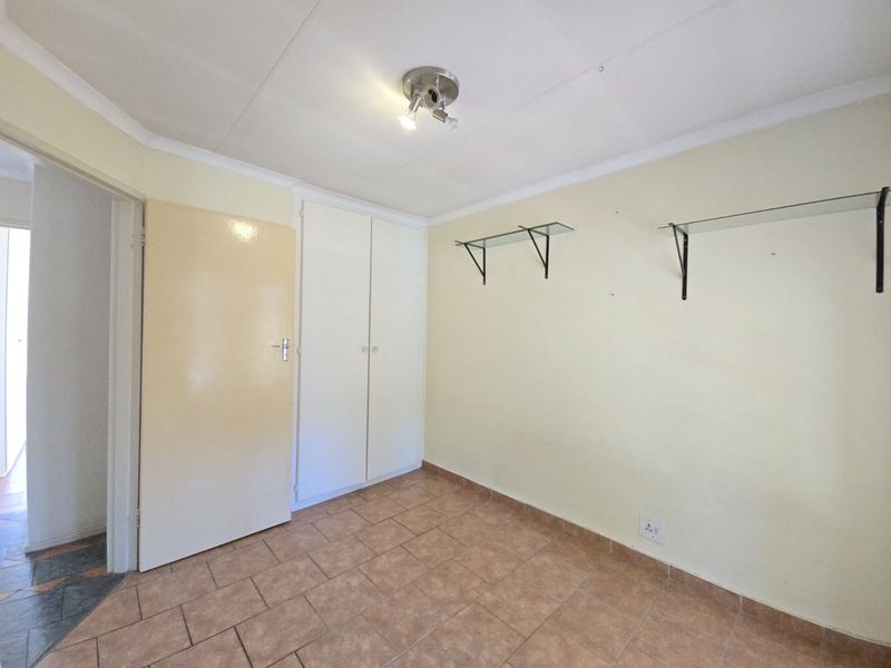 Apartment For Sale in Moreleta Park - Photo 8