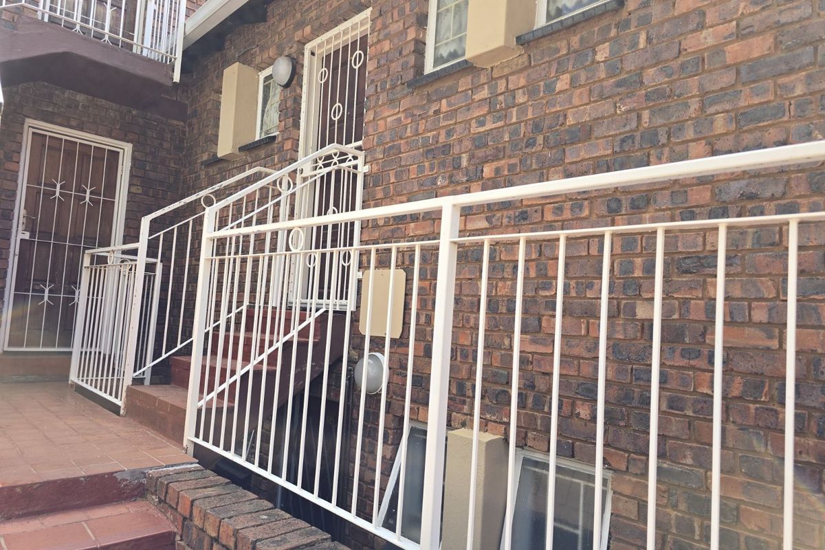 Apartment For Sale in Moreleta Park - Photo 3