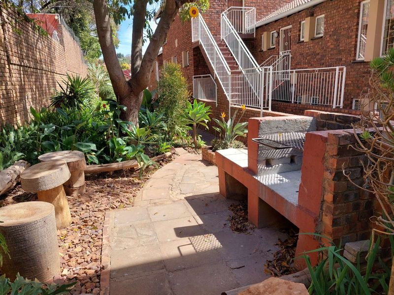 Apartment For Sale in Moreleta Park - Photo 2