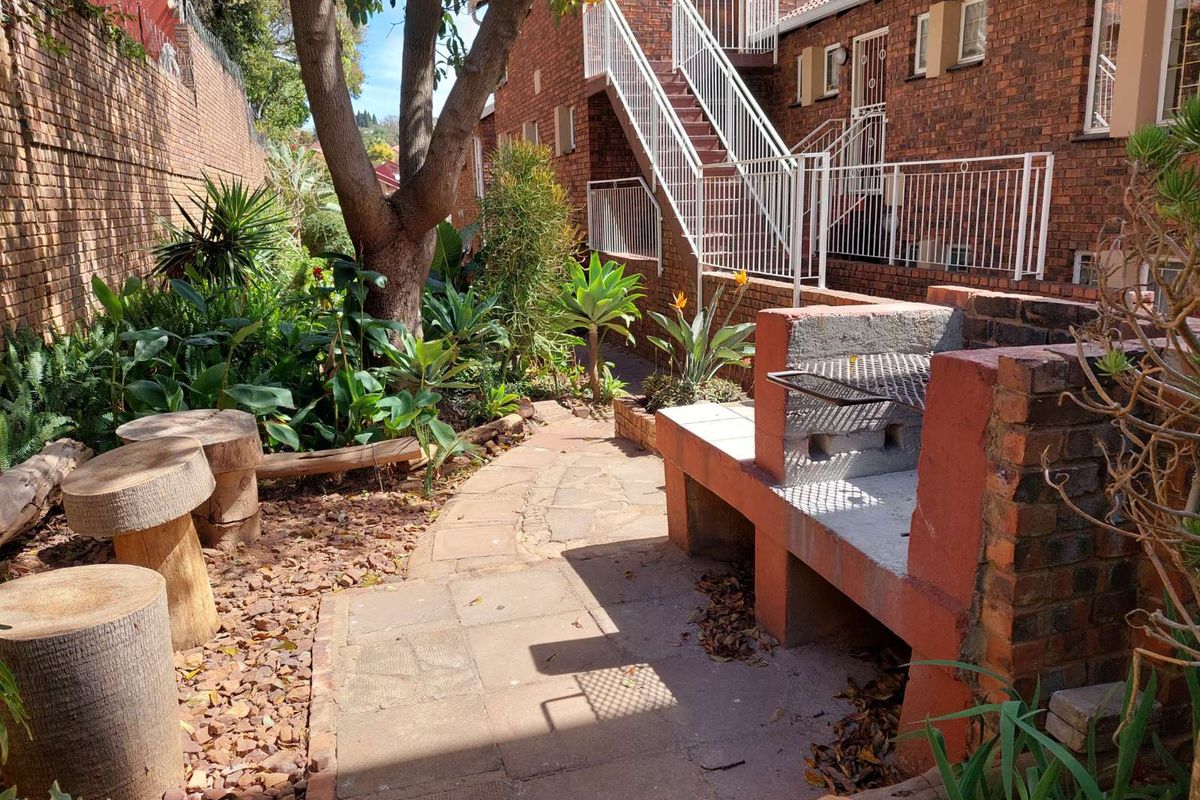 Apartment For Sale in Moreleta Park - Photo 2