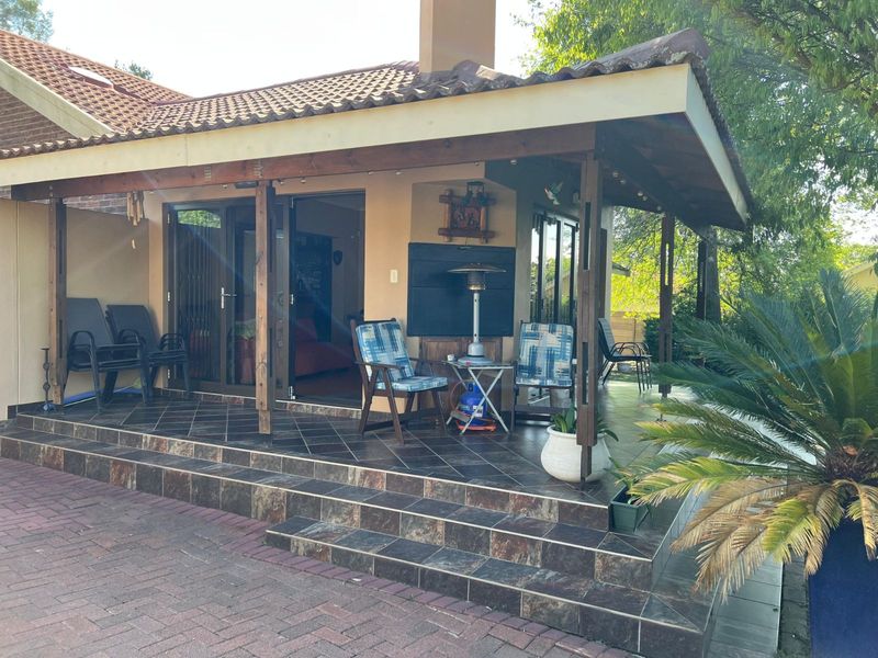 House For Sale in Volksrust Central - Photo 3