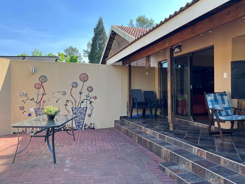 House For Sale in Volksrust Central - Photo 4