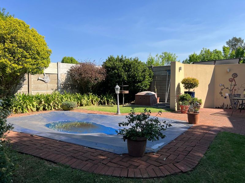 House For Sale in Volksrust Central - Photo 7