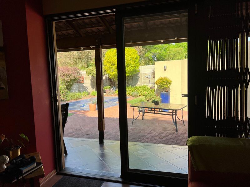 House For Sale in Volksrust Central - Photo 2