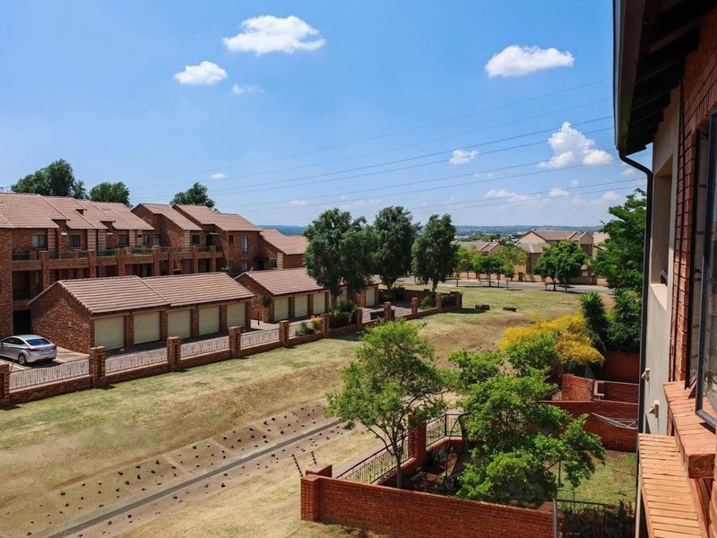 Apartment For Sale in Eco Park Estate - Photo 9