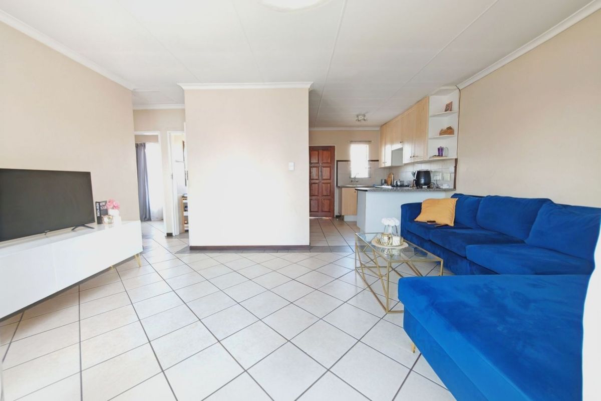 Apartment For Sale in Eco Park Estate - Photo 4