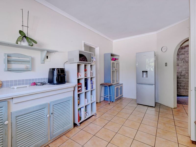 House For Sale in Broadwood - Photo 9