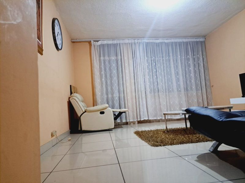 Apartment For Sale in Arcadia - Photo 5