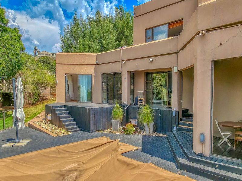 House For Sale in Kloofendal - Photo 1