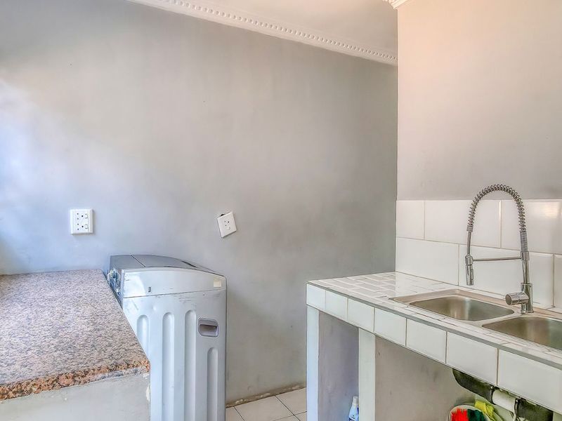 House For Sale in Kloofendal - Photo 8