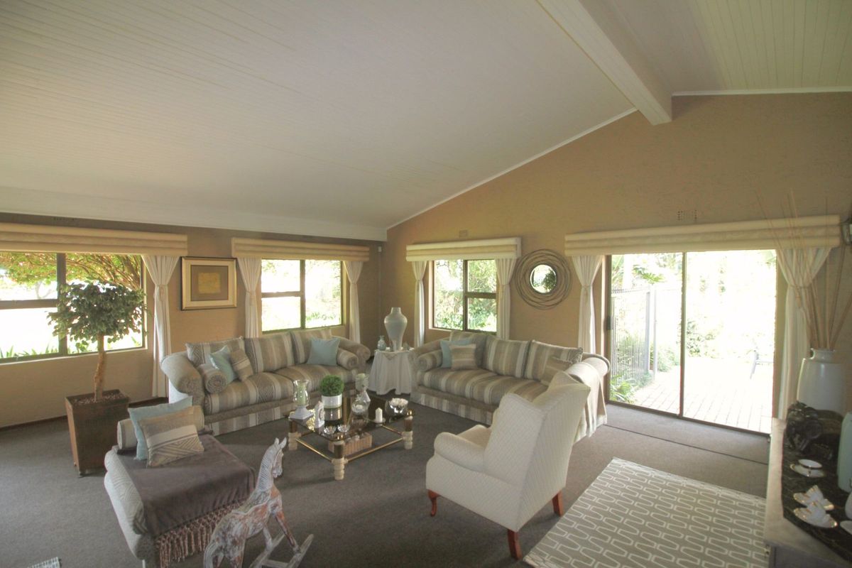 House For Sale in Bromhof - Photo 2