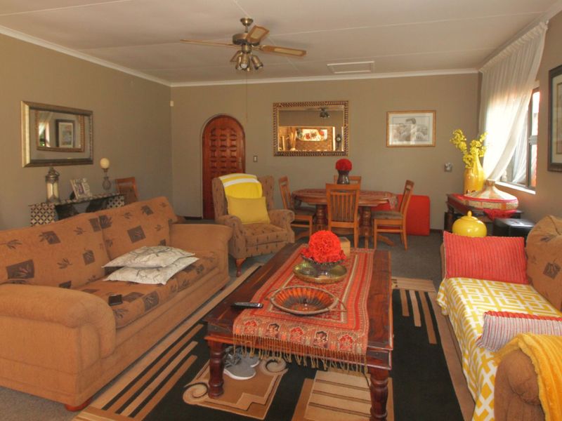 House For Sale in Bromhof - Photo 6