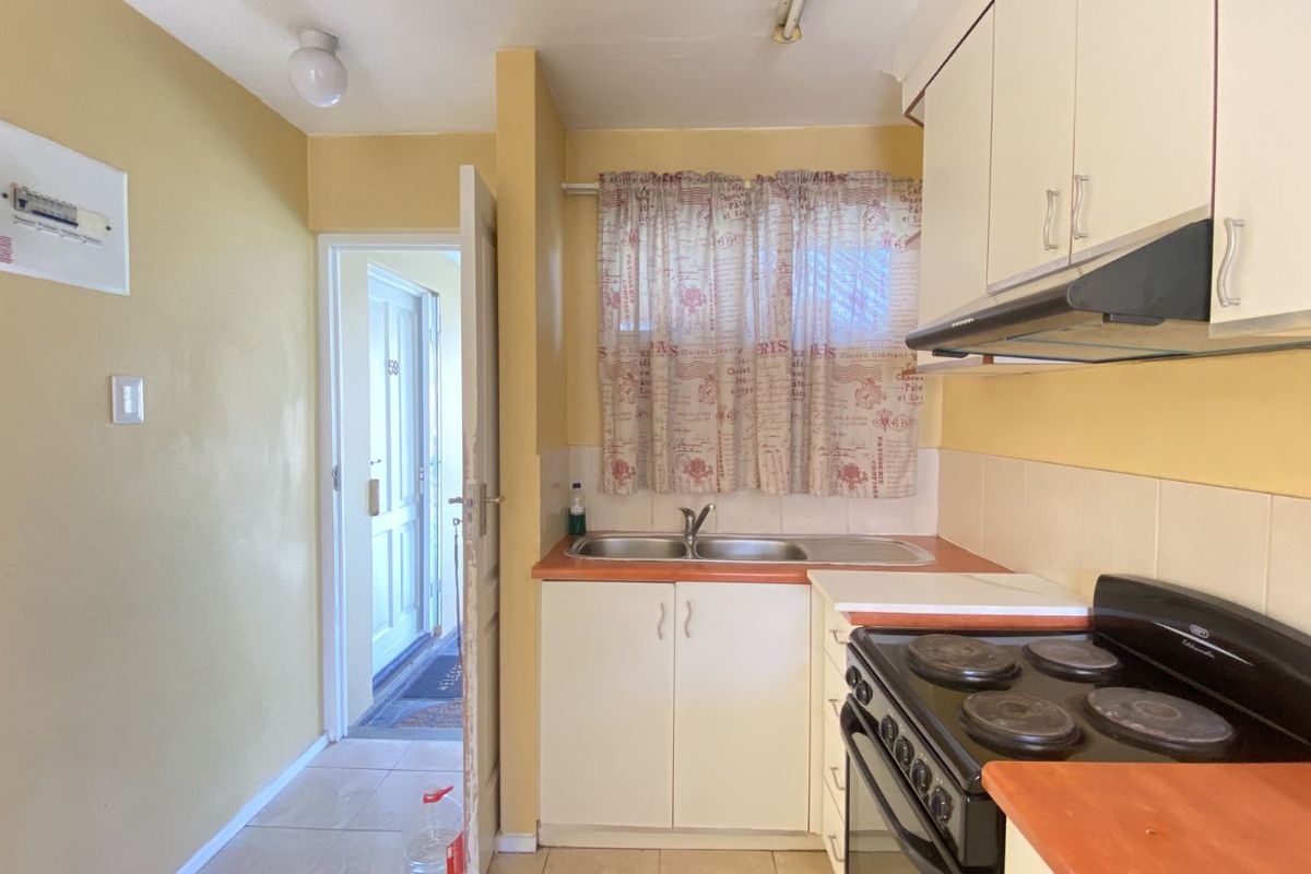 Apartment For Sale in Morningside - Photo 2