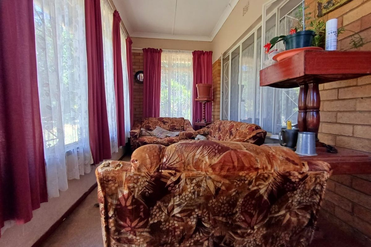 House For Sale in Stilfontein Ext 4 - Photo 3