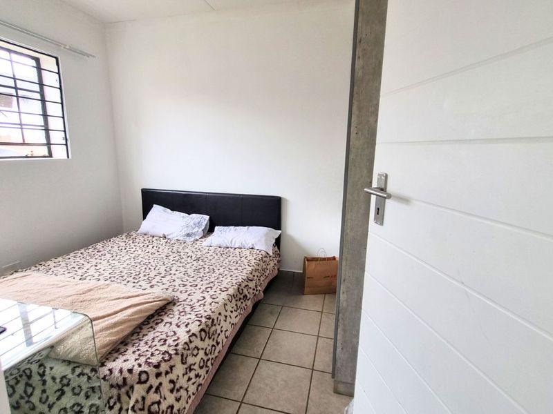 Apartment For Sale in Sagewood - Photo 10