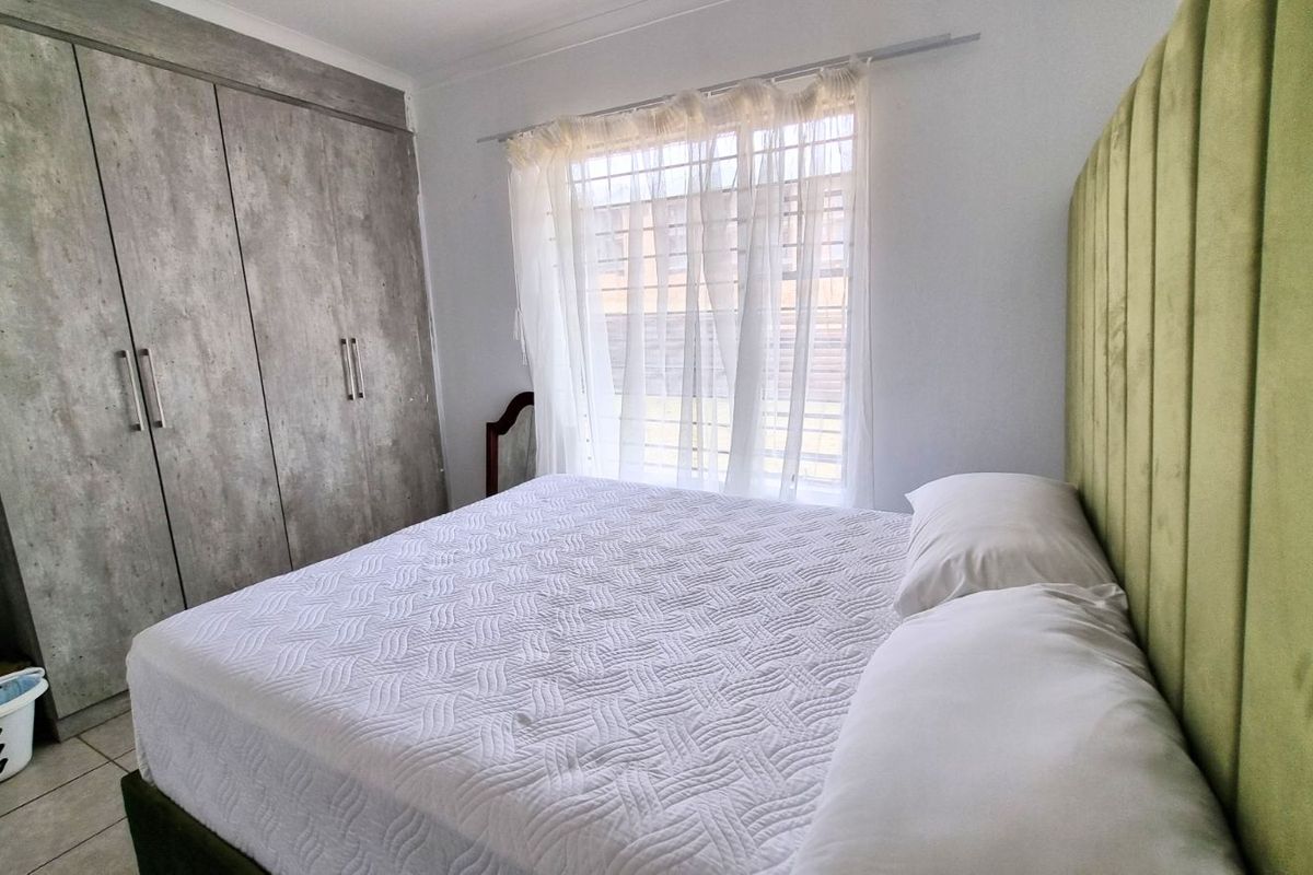 Apartment For Sale in Sagewood - Photo 5