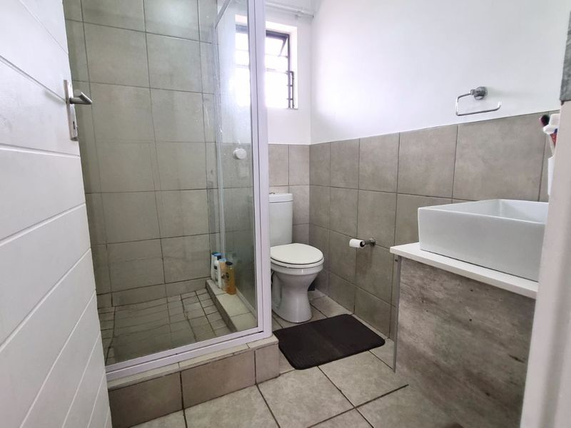 Apartment For Sale in Sagewood - Photo 6