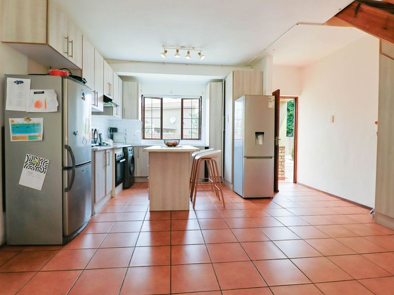 House For Sale in Carlswald - Photo 9