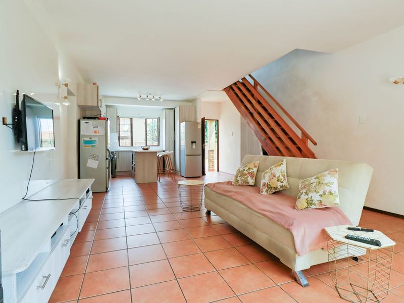 House For Sale in Carlswald - Photo 7