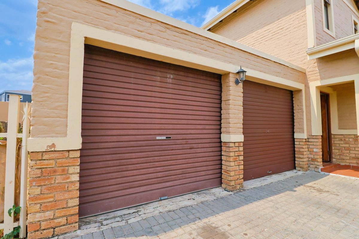 House For Sale in Carlswald - Photo 4