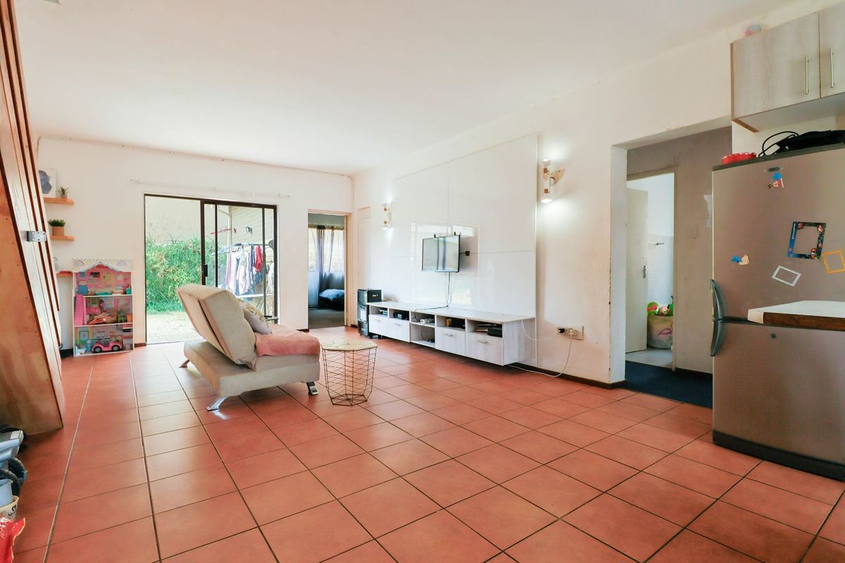 House For Sale in Carlswald - Photo 5