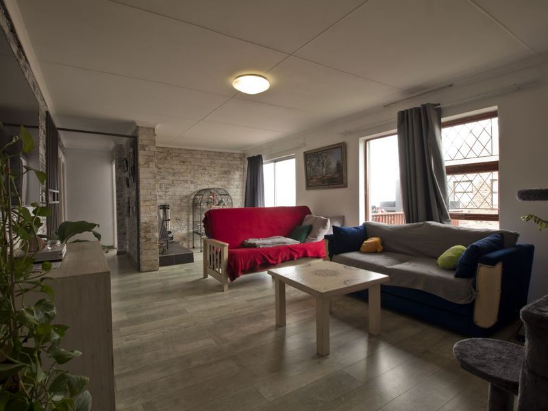 House For Sale in Dana Bay - Photo 7