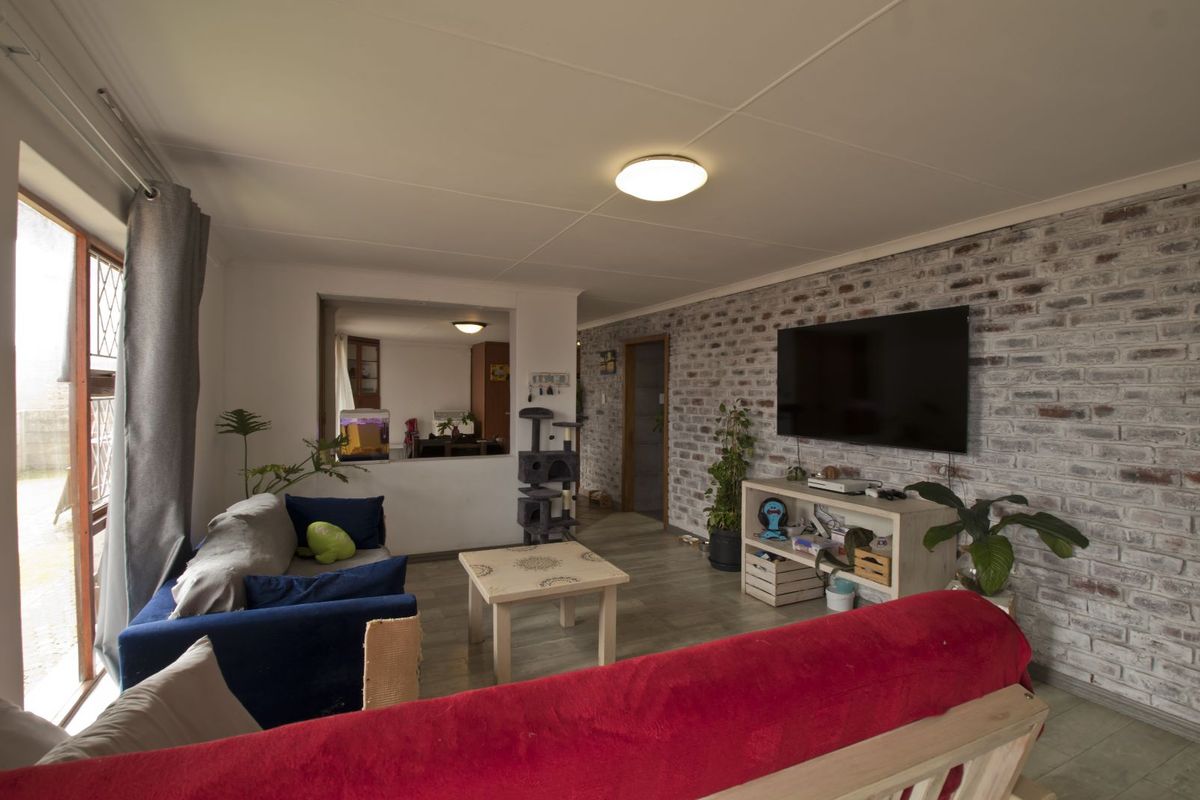 House For Sale in Dana Bay - Photo 4