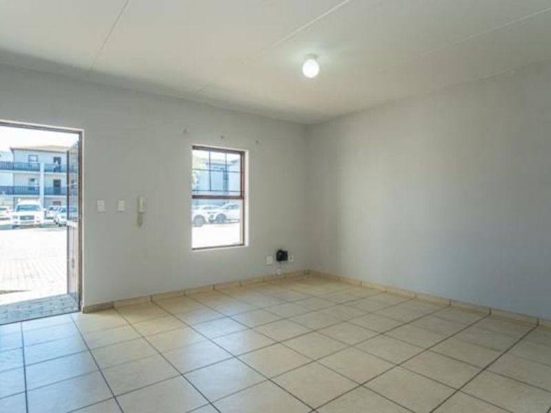 Apartment For Sale in Parklands - Photo 8