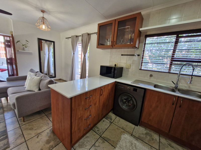 Townhouse For Sale in Fourways - Photo 3