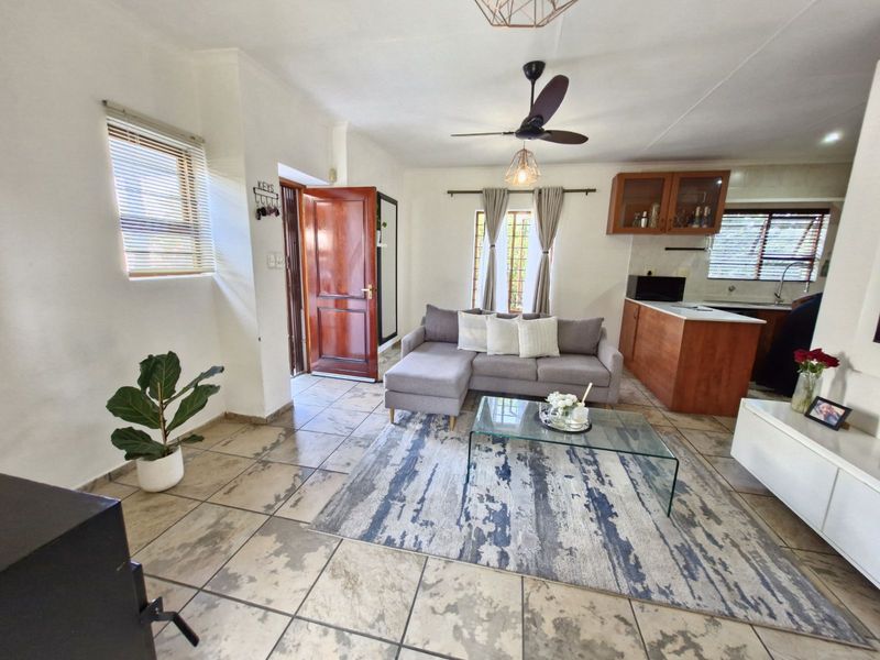 Townhouse For Sale in Fourways - Photo 1