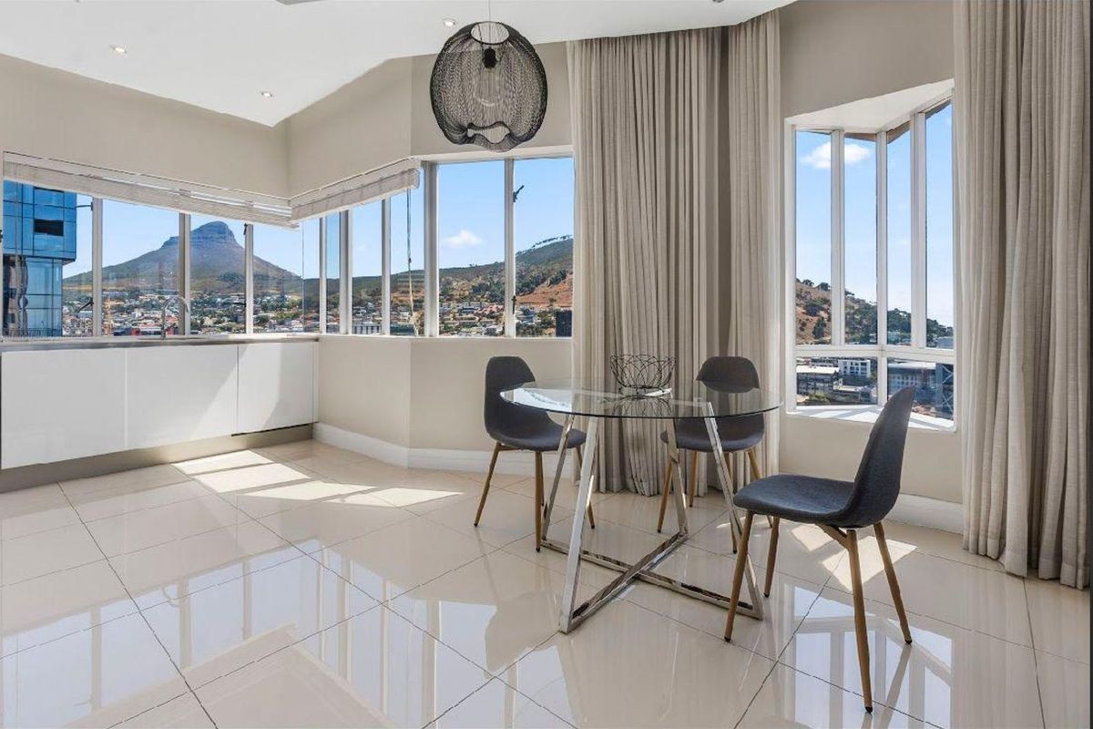 Apartment For Sale in Cape Town City Centre - Photo 2